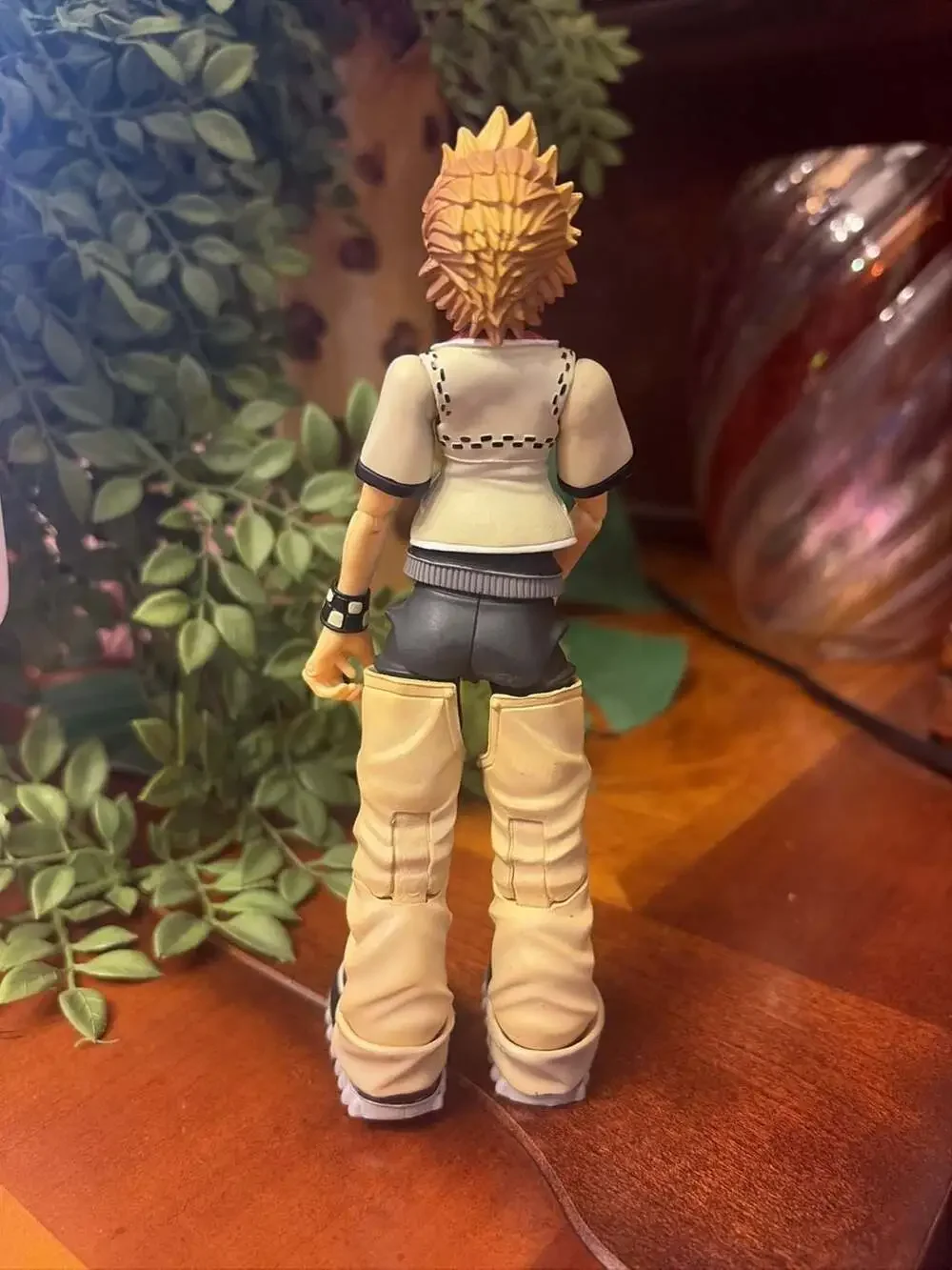 Square Enix Kingdom Hearts II Play Arts Roxas Action Figure